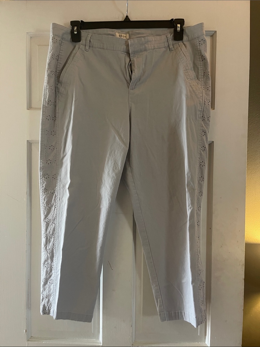 Style & Co. Light Gray Cropped Pants with Eyelet Side Trim